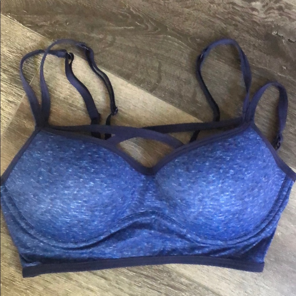 Victoria’s Secret pink sports bra